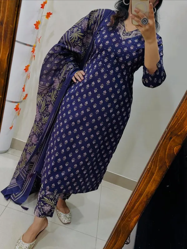 Women_Straight_V_Neck_Floral_Printed_Cotton_Blue_Kurta_With_Pant_And_Dupatta