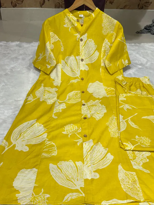 Women_Yellow_Floral_Fine_Printed_Cotton_Co-Ord_Set_Aline_Pattern_Paired_With_Ankle_Length_Pant_(Co-Ord_Set)