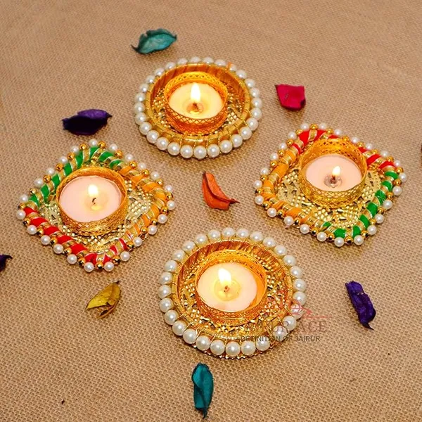 Set_of_4_Traditional_Handmade_Round_&_Square_Pearl_Tealight/Diya/Candles_Set_for_Home_Decoration