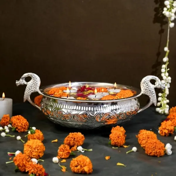 Decorative_Pure_Brass_Silver_Plated_Urli_with_Peacock_Handle