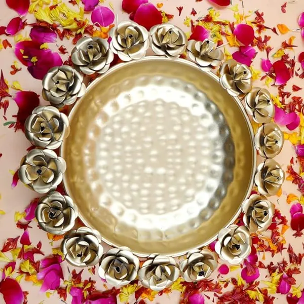 Floral_Decorative_Metal_Urli/Tea_Light_Holder