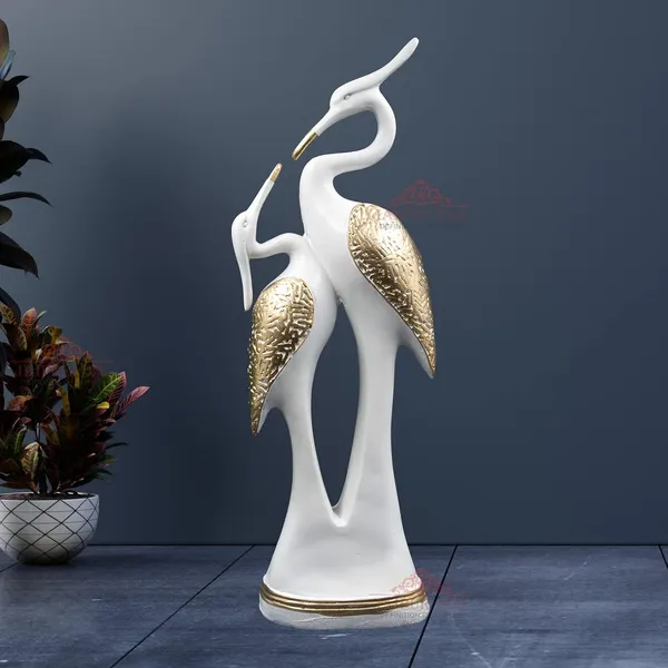 Resin_Paradise_Pair_of_Kissing_Swan_Couple_Statue
