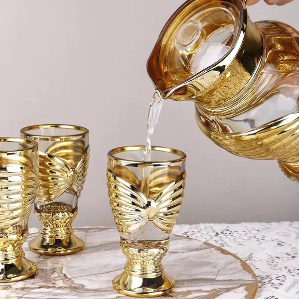 Set_of_6_-_Premium_Golden_Water_and_Juice_Glasses_and_Jug_Set_Combo,(6_Pieces_Glasses_270ML_and_1_Water_Jug_1.8_Liter)