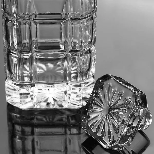 1_Pcs_Decanter_Bottle_Set_For_Scotch_(Set_of_1)