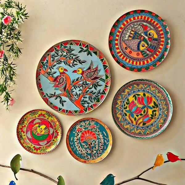 Handcrafted_Kalamkari_Wall_Plates_(Set_of_5)_Traditional_Metal_Art_for_Home_&_Office_Decor