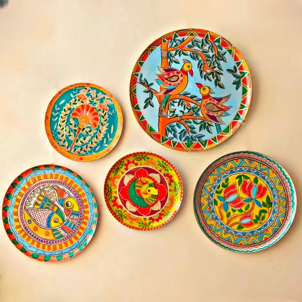 Handcrafted_Kalamkari_Wall_Plates_(Set_of_5)_Traditional_Metal_Art_for_Home_&_Office_Decor