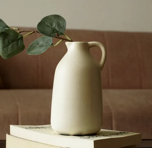 Ceramic_Cane_Vase_For_Home_Decor