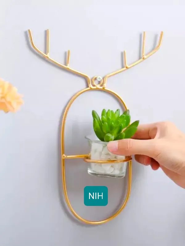 Deer_Design_Wall_Mounted_Gold_Finish_With_Glasses_For_Home_Decor_Iron_Vase