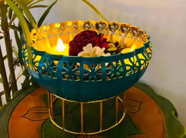 Green_Urli_Bowl_with_Stand_for_Home_D?cor_&_Table_Decoration