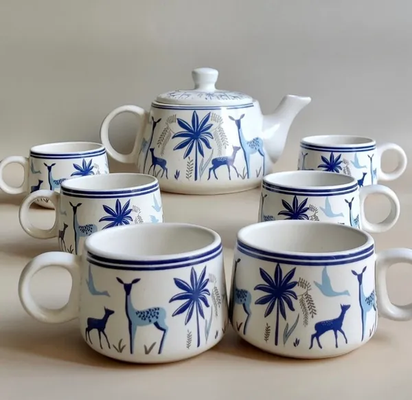 Hand-Painted_Premium_Ceramic_Tea_Morning_Set_-_6_Coffee_Tea_Cups_and_1_Kettle_-_Ideal_Gift_for_Friends,_Anniversaries,_Valentine's_Day,_Birthdays