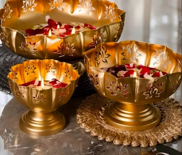 Iron_Lotus_Urli_Decorative_Urli_Bowl_for_Home_Handcrafted_Bowl_for_Floating_Flowers_and_Tea_Light_Candles_and_Table_Decor