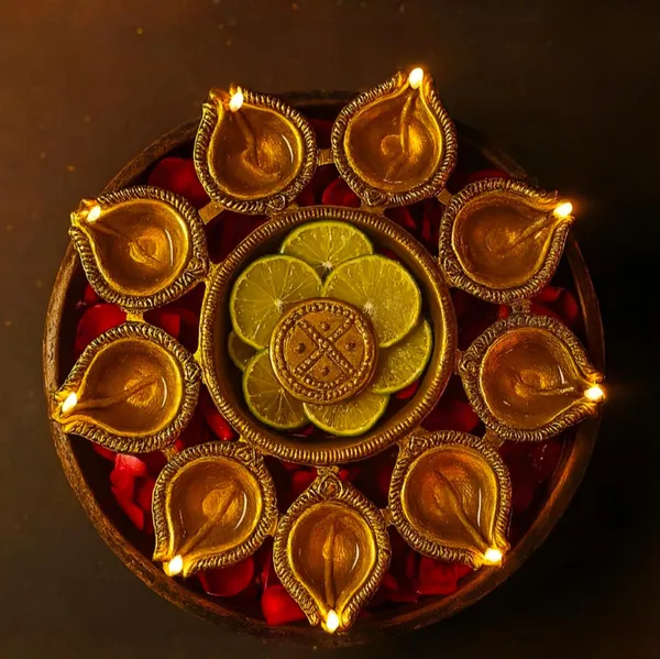 Lotus_Diya_Shape_Flower_Decorative_Urli_Bowl_for_Home_Handcrafted_Bowl_for_Floating_Flowers_and_Tea_Light_Candles_Home_,Office_and_Table_Decor|_Diwali_Decoration_Items_for_Home_(_12_Inches)