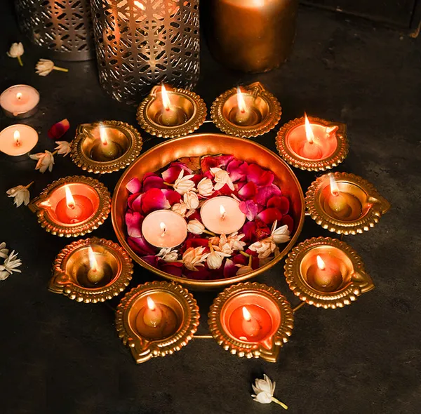 New_Attractive_Diya_Urli_For_Home_Decor