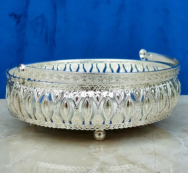 New_Puja_Metal_Basket_Silver_Round_Shape/Puja_Basket/Tokri/Kandi/With_Handle/dalia/Puja_item/Gift_hamper/10"