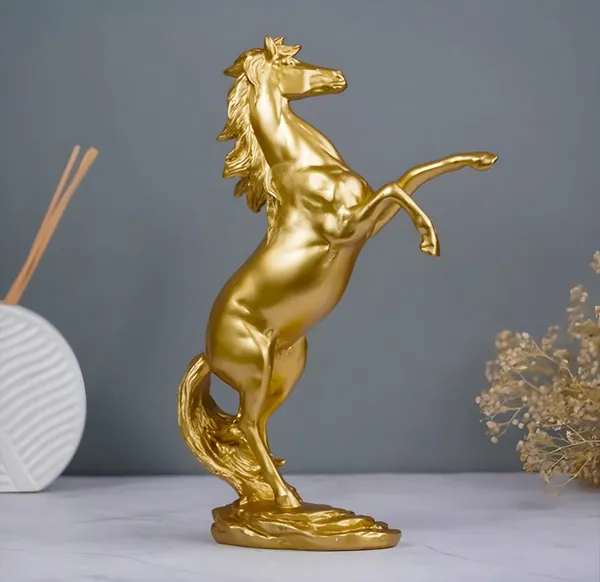 Horse_Statue__Showpieces_for_Home_Decor,_Good_Luck_Wealth_Income_Bright_Future_Decorative,Resin