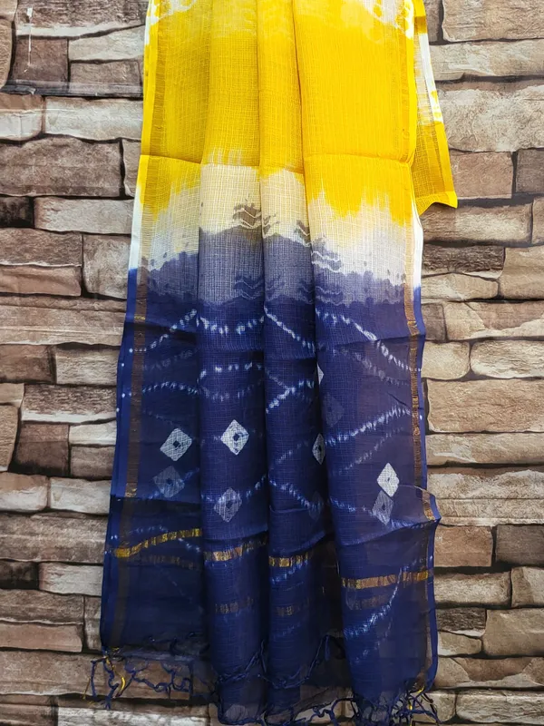 Cotton_Suit_Set_With_Kota_Doria_Duptta_