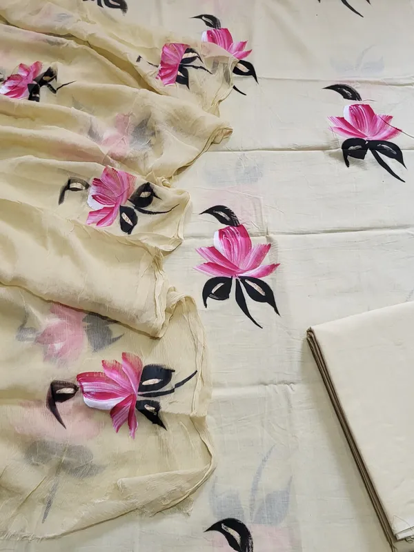 Cream_Colour_Hand_Paint_Cotton_Suit_Set_With_Chiffon_Duptta