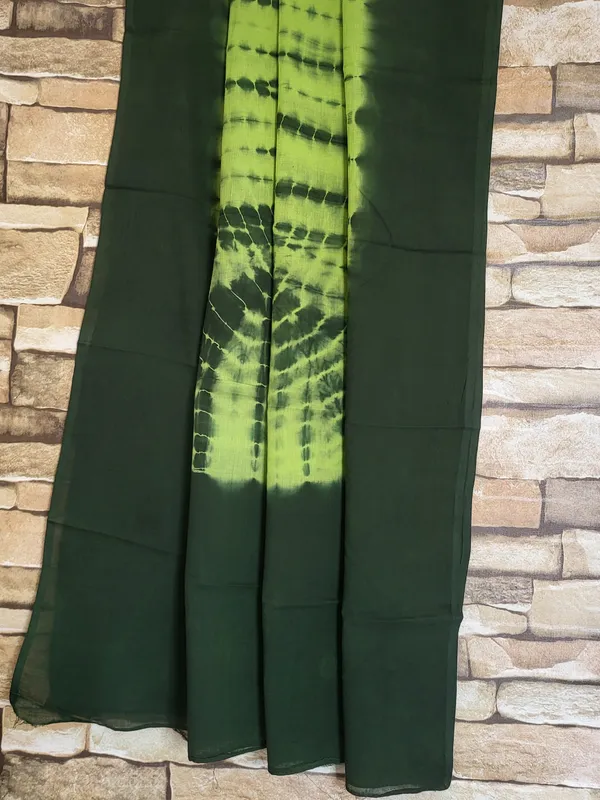 Elegant_Green_Shibori_Print_Cotton_Suit_with_Cotton_Dupatta