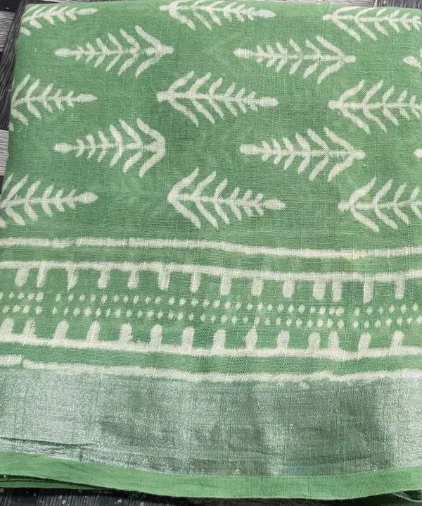 Green_Linen_Cotton_Suit_Set_With_LInen_Cotton_Duptta