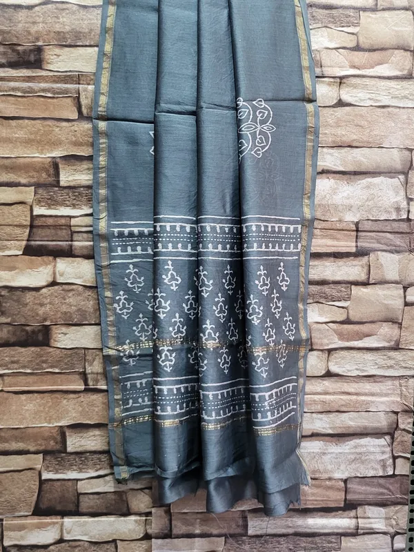 Grey_Booti_Chanderi_Silk_Suit_Set_