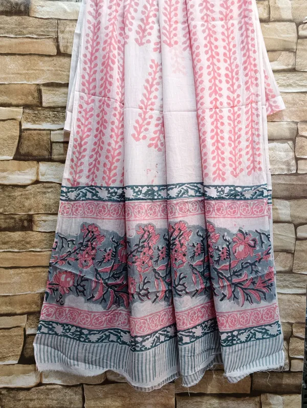 Hand_Block_Cotton_Suit_Set_With_Cotton_Duptta_