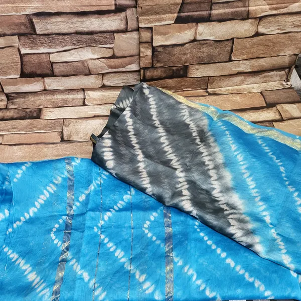 Shibori_Print_Maheshwari_Silk_Suit_Set_–_Lightweight_&_Luxurious