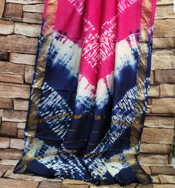 Traditional_Maheshwari_Silk_Suit_Set_–_Shibori_Print_for_Women