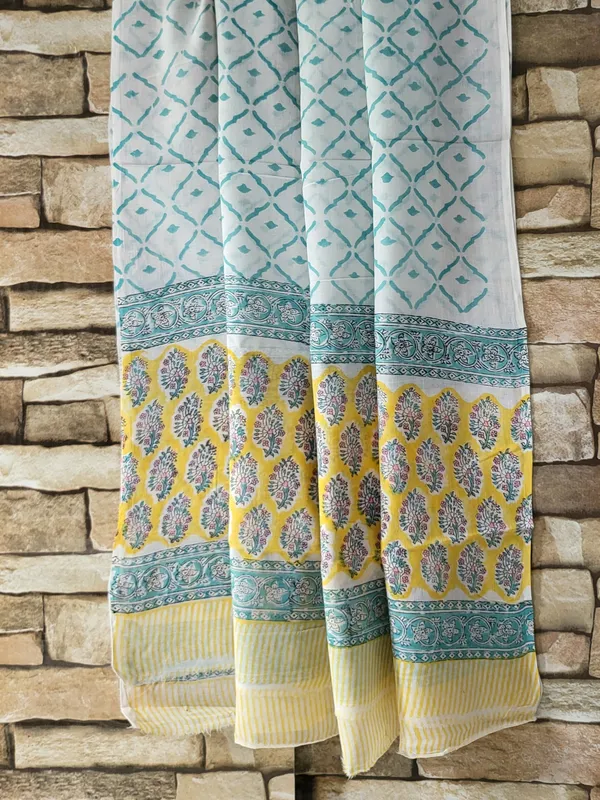 Yellow_Booti_Cotton_Suit_Set_With_Cotton_Duptta_