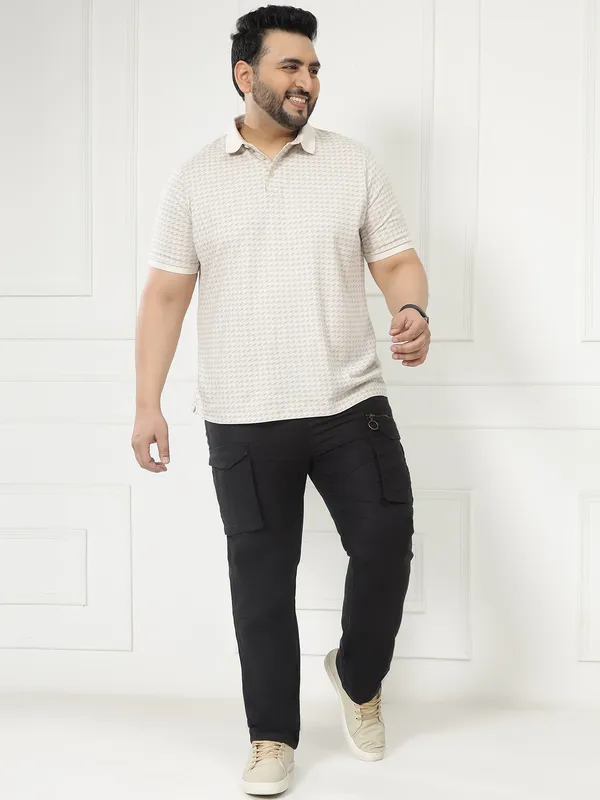 Jet_Black_Auto-Flex_Casual_Stretchable_Cargos_for_Men