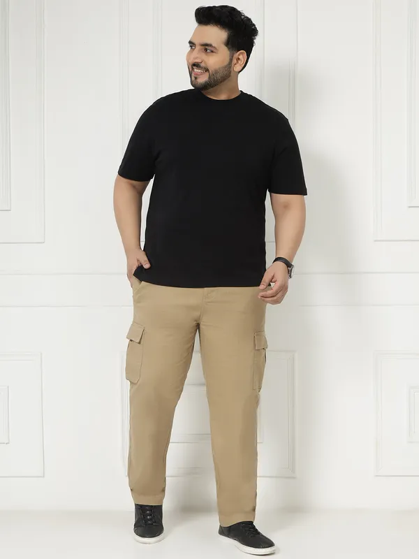 Caramel_Stretchable_Cargos_for_Men_with_Elasticated_Waistband