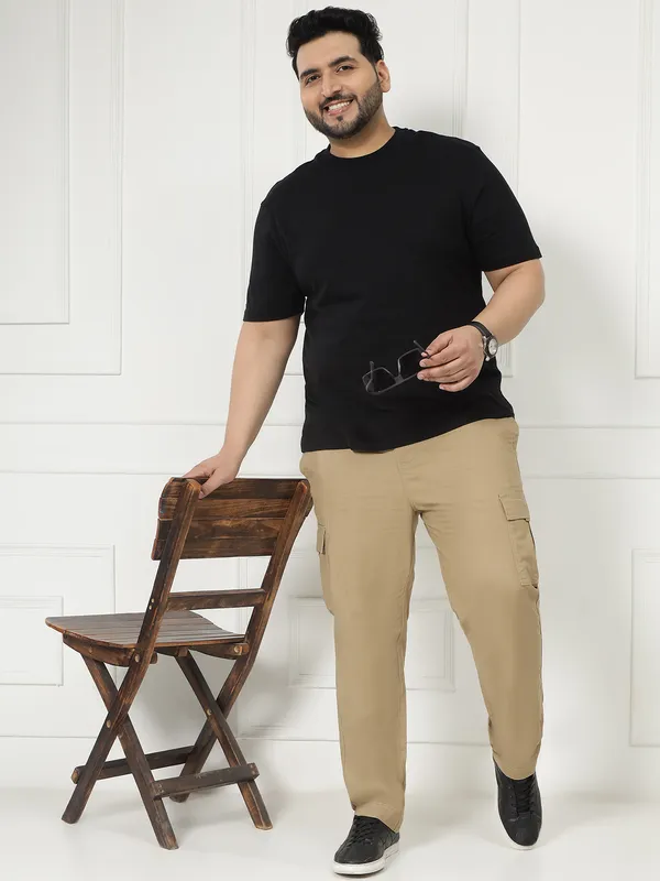 Caramel_Stretchable_Cargos_for_Men_with_Elasticated_Waistband