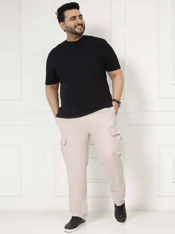 Ivory_Stretchable_Cargos_for_Men_with_Elasticated_Waistband