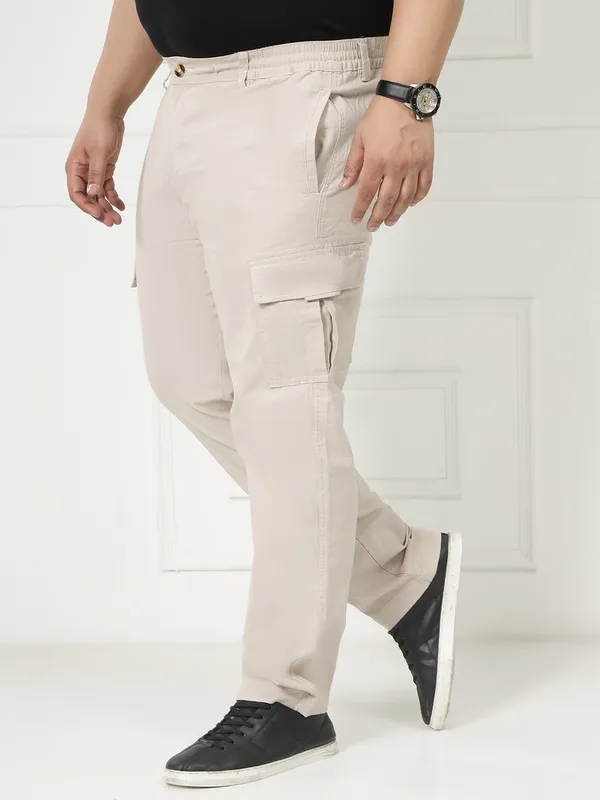 Ivory_Stretchable_Cargos_for_Men_with_Elasticated_Waistband