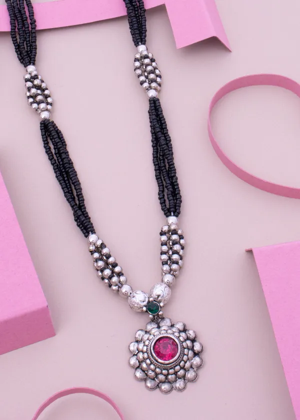 Silver_Plated_Handmade_Black_and_silver_Beads_Mnagalsutra_Design_For_Women_and_Girls