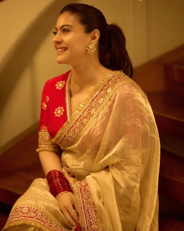 Beige_Classic_Marodi_Embroidered_Saree