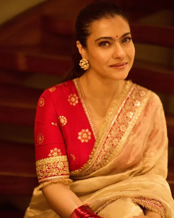Beige_Classic_Marodi_Embroidered_Saree