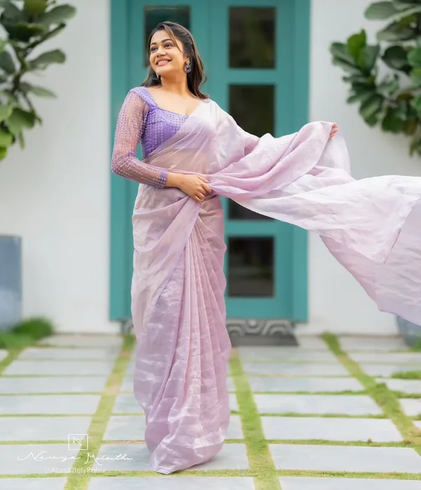 Lavender_Crush_Organza_Motiwork_Embroidered_Saree
