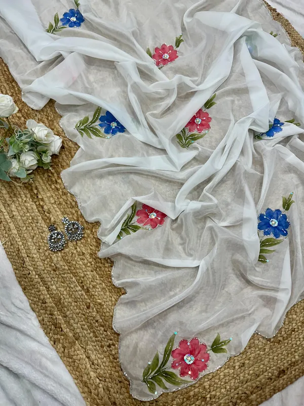 Lilac_Organza_Motiwork_Embroidered_Saree