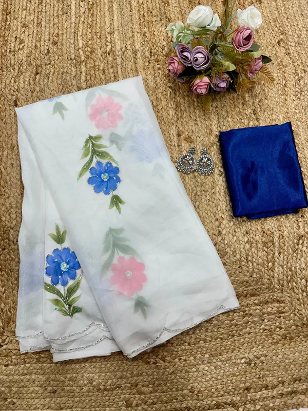 Lilac_Organza_Motiwork_Embroidered_Saree