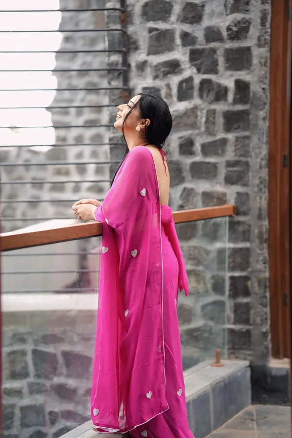Ready_To_Wear_Pink_Trendy_1-Minute_Georgette_Saree_With_Blouse