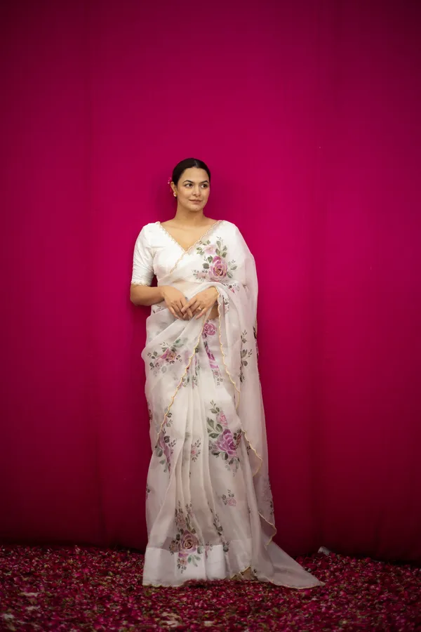 Off-White_Organza_Motiwork_Embroidered_Saree