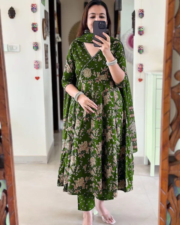 Green_Cotton_Premium_&_Elegant_Embroidery_Kurta_,_Pant_&_Dupatta_For_Women_&_Girls