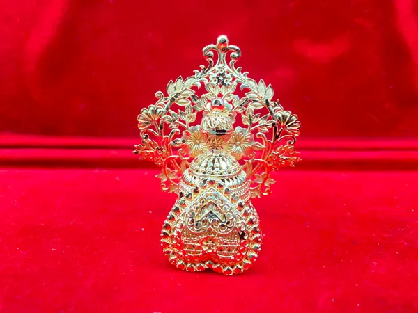 Beautiful_brass_handmade_mukut_for_5_number_gopal_ji