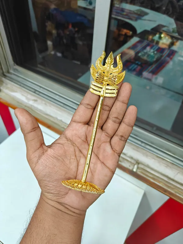 Golden_colour__Trishul_(brass)_7_inches_long