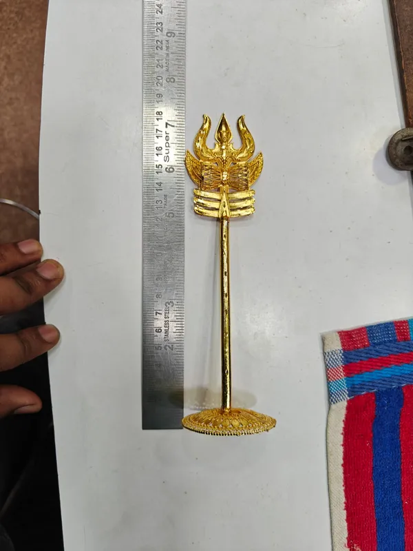 Golden_colour__Trishul_(brass)_7_inches_long