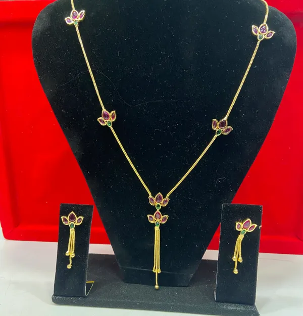 22"_INCHES_LONG_BEAUTIFUL_MICRO_golden_colour__LOTUS_NECKLACE_FOR_WOMEN_AND_GIRLS
