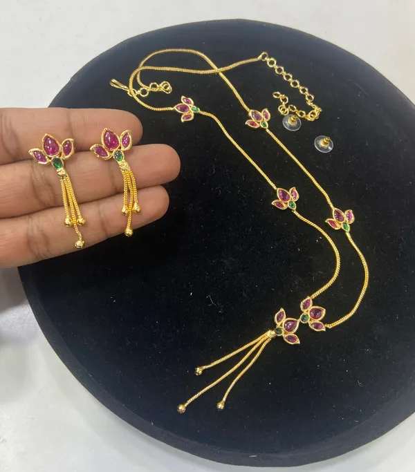 22"_INCHES_LONG_BEAUTIFUL_MICRO_golden_colour__LOTUS_NECKLACE_FOR_WOMEN_AND_GIRLS