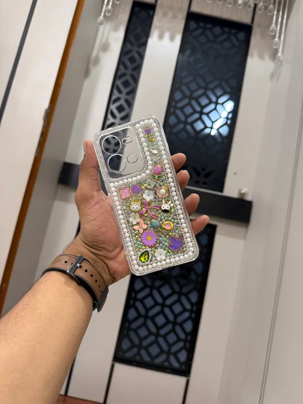 Trending_Charms_And_Beads_Phone_Case__(This_Design_Coustomise_For_All_Phone_Model)