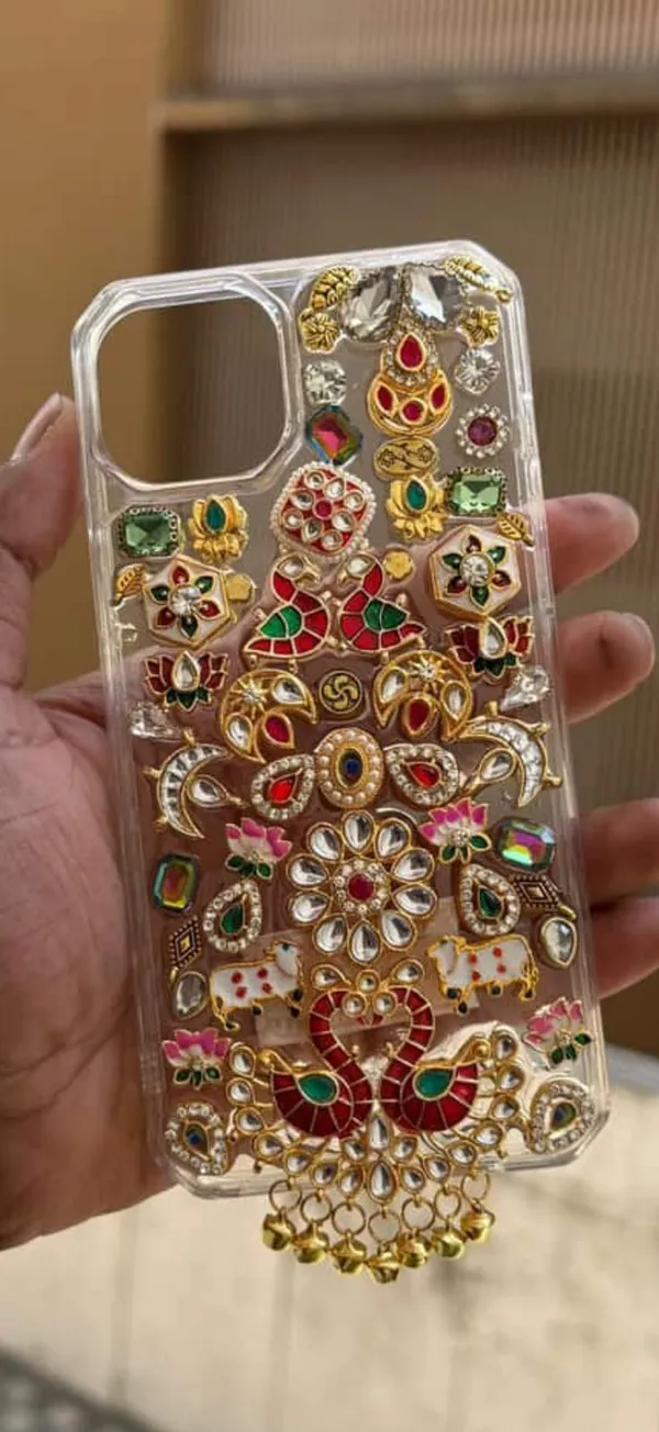 The_Royal_Pichwai_Jewel_Case