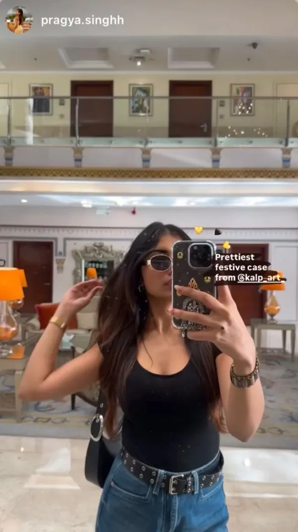 Pragya_Singh_Signature_Edition:_Handcrafted_Gold_Deity_Heritage_Phone_Case